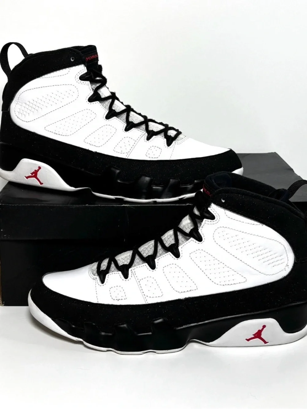 Nike Air Jordan 9 Retro 302370-112 Space Jam 2016 size 11 Mens Bugs Bunny